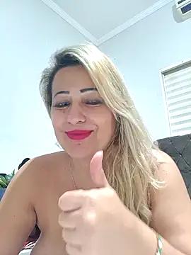 Snapshot of vivifernades chatting on February 25, 3:31 am vivifernades online show from February 25, 3:31 am