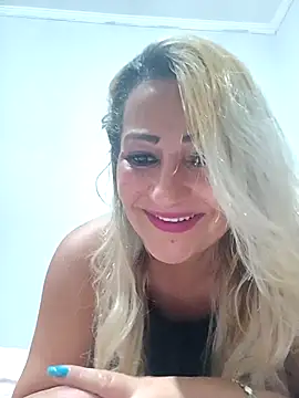 Snapshot of vivifernades chatting on November 13, 11:09 am vivifernades online show from November 13, 11:09 am