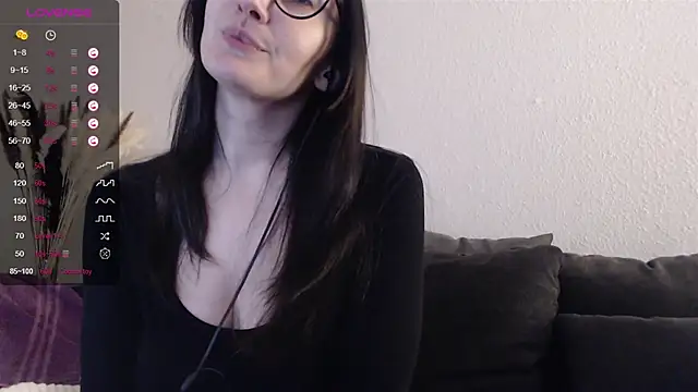 Alina Lamour online show from February 9, 12:49 am