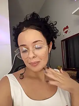 NinaSweet2 online show from March 28, 4:01 am