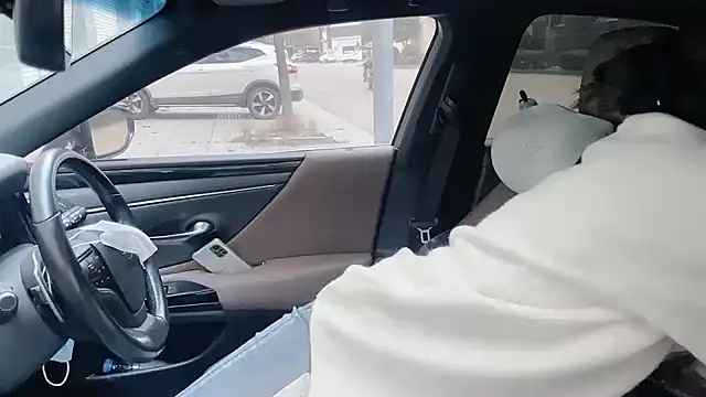 Snapshot of orla2021 chatting on December 2, 12:27 am orla2021 online show from December 2, 12:27 am