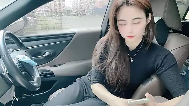 orla2021 online show from April 10, 11:42 pm