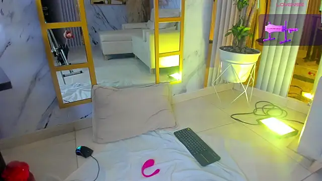 erotik lady online show from February 24, 10:14 pm