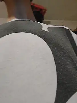 JoLeNe27 online show from November 8, 6:02 am