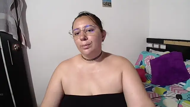 sexxy ticki online show from September 17, 10:00 pm