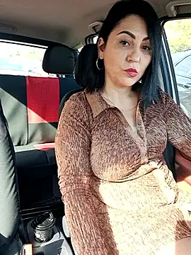 charrlote love online show from April 6, 1:23 pm