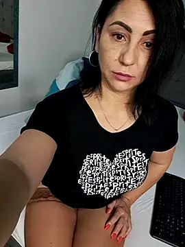 charrlote love online show from May 28, 5:27 am
