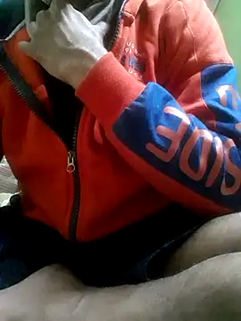 Snapshot of xxxsexy27 chatting on February 9, 8:57 pm xxxsexy27 online show from February 9, 8:57 pm