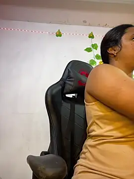 shayna all online show from May 20, 6:36 pm