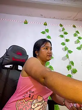shayna all online show from May 30, 6:49 pm