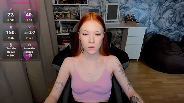 litl Mia online show from October 28, 4:42 pm