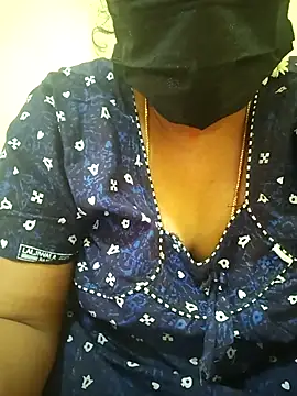 Snapshot of teddy-143 chatting on November 16, 7:25 am teddy-143 online show from November 16, 7:25 am