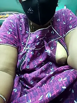 Snapshot of teddy-143 chatting on December 4, 6:38 pm teddy-143 online show from December 4, 6:38 pm