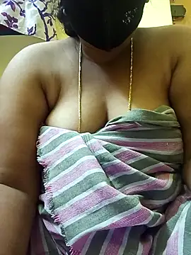 Snapshot of teddy-143 chatting on February 12, 6:36 pm teddy-143 online show from February 12, 6:36 pm