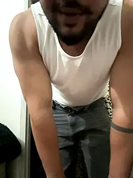 Snapshot of Rajbir0071 chatting on November 3, 8:10 pm Rajbir0071 online show from November 3, 8:10 pm