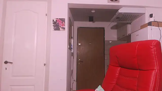 Snapshot of simyhvn chatting on December 22, 5:48 am simyhvn online show from December 22, 5:48 am