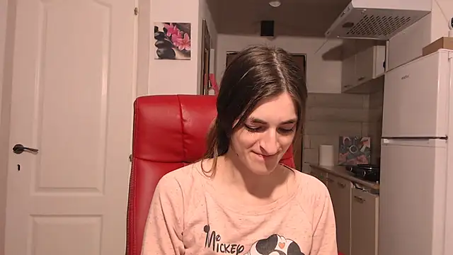 simyhvn online show from April 3, 5:00 pm