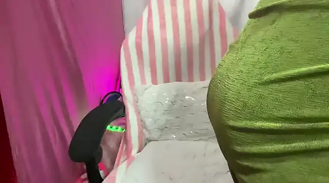 Queen Angelena online show from February 22, 8:31 pm