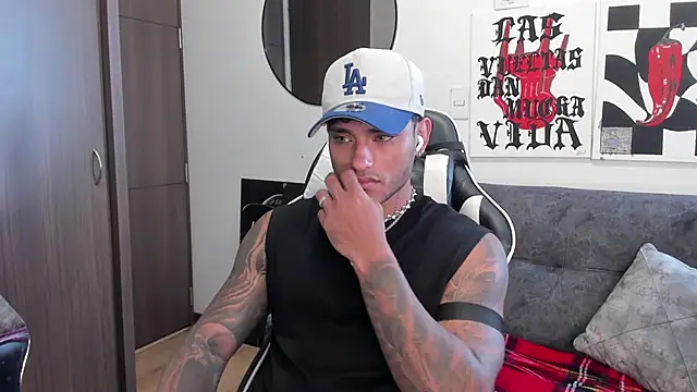 Alessandro Vanni online show from January 9, 1:25 pm