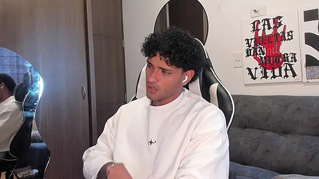 Alessandro Vanni online show from February 25, 3:21 pm