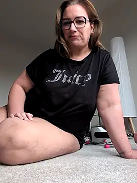Canadian BBW online show from January 11, 7:30 pm