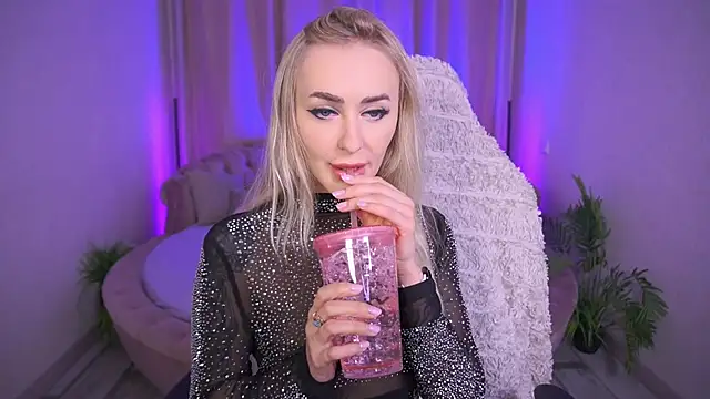 GraceCandy online show from November 23, 11:48 pm