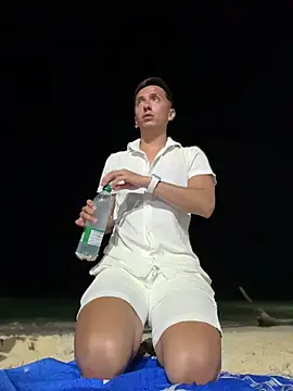 Snapshot of Thiago_jones chatting on November 17, 3:12 am Thiago jones online show from November 17, 3:12 am