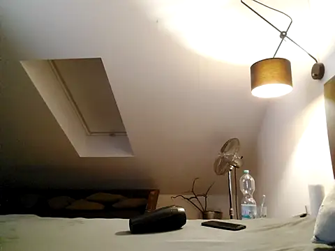 Snapshot of Prinzalbert7@xh chatting on January 28, 6:49 am Prinzalbert7xh online show from January 28, 6:49 am