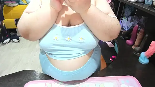 Softie Sofy online show from April 1, 2:12 am