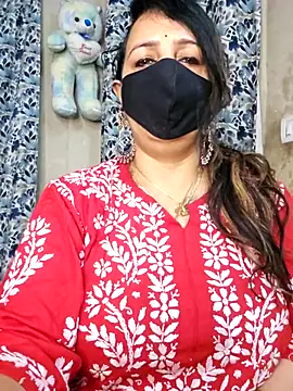 cute-tanvi online show from February 7, 12:47 am