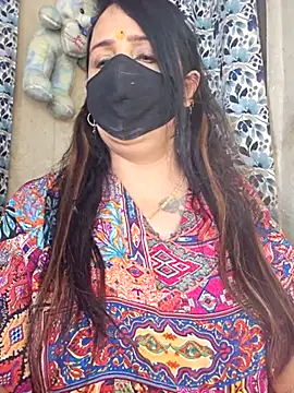 cute-tanvi online show from April 15, 1:45 am