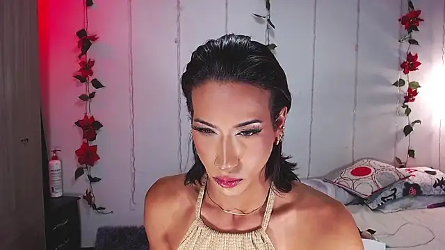 Snapshot of Kenisha_Sweet chatting on January 12, 9:51 pm Kenisha Sweet online show from January 12, 9:51 pm