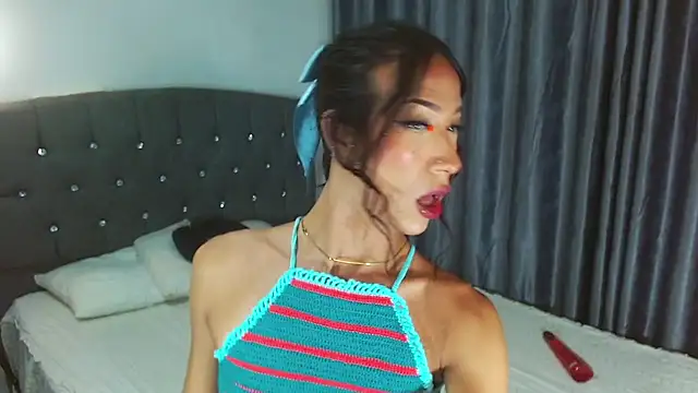 Snapshot of Kenisha_Sweet chatting on October 7, 5:32 pm Kenisha Sweet online show from October 7, 5:32 pm