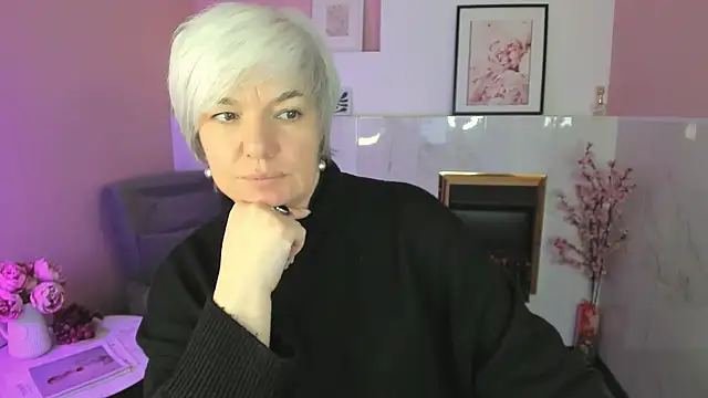 CarmenSoft online show from April 5, 8:39 pm