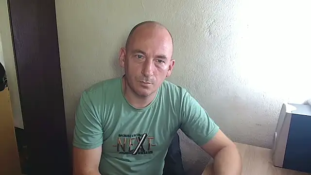 Johan   Barker online show from October 13, 10:59 am