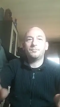 Johan   Barker online show from April 3, 9:18 am