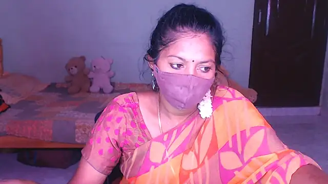 Snapshot of Novapol chatting on June 4, 4:57 pm Novapol online show from June 4, 4:57 pm