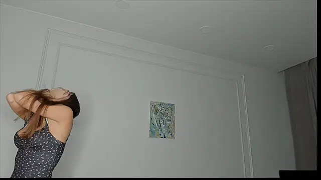 xx leila online show from December 4, 10:35 am