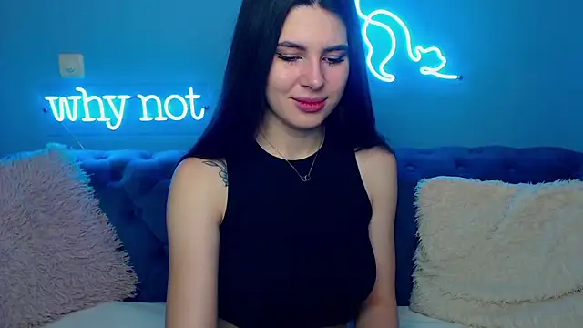 ViollinaLove online show from February 1, 5:39 am