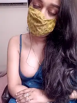 Snapshot of Lavanya_Shah chatting on February 20, 2:57 pm Lavanya Shah online show from February 20, 2:57 pm