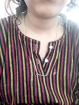 Snapshot of Lavanya_Shah chatting on March 18, 5:41 am Lavanya Shah online show from March 18, 5:41 am