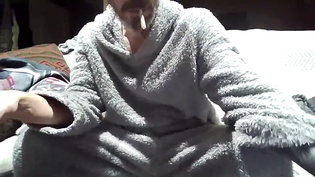 Snapshot of 207RCCam chatting on November 15, 6:22 am 207RCCam online show from November 15, 6:22 am