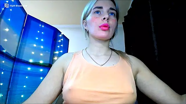 Snapshot of miaa_sunn chatting on January 14, 10:23 pm miaa sunn online show from January 14, 10:23 pm