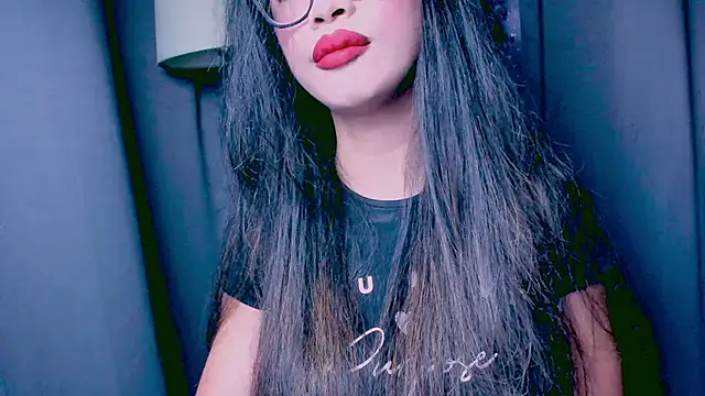 Snapshot of XXsexylongcockXX chatting on December 5, 8:44 pm XXsexylongcockXX online show from December 5, 8:44 pm