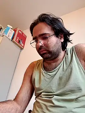 Snapshot of Azad64 chatting on January 8, 12:58 pm Azad64 online show from January 8, 12:58 pm