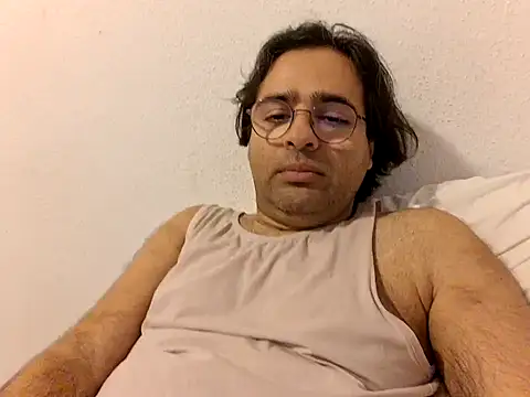 Snapshot of Azad64 chatting on January 19, 12:38 am Azad64 online show from January 19, 12:38 am