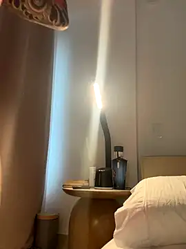 Snapshot of curchez_ chatting on November 18, 7:07 pm curchez online show from November 18, 7:07 pm