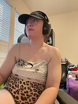 bratcore online show from March 28, 11:37 pm