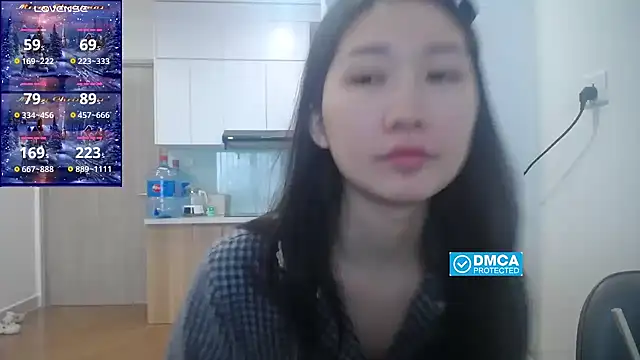 Snapshot of Asiagirll chatting on January 12, 1:00 am Asiagirll online show from January 12, 1:00 am