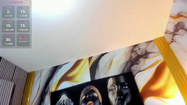 Snapshot of Eva_MilfF chatting on December 18, 12:33 pm Eva MilfF online show from December 18, 12:33 pm